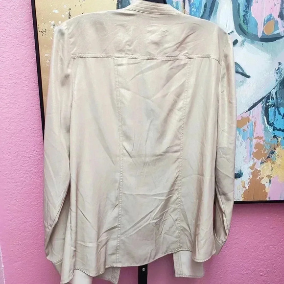 Chico's Gold Shimmer Izzie Top in Sand Pearl - Picture 2 of 4